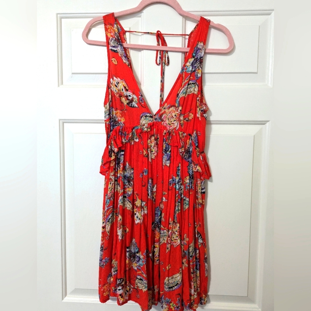 En Creme mini dress. Size S.